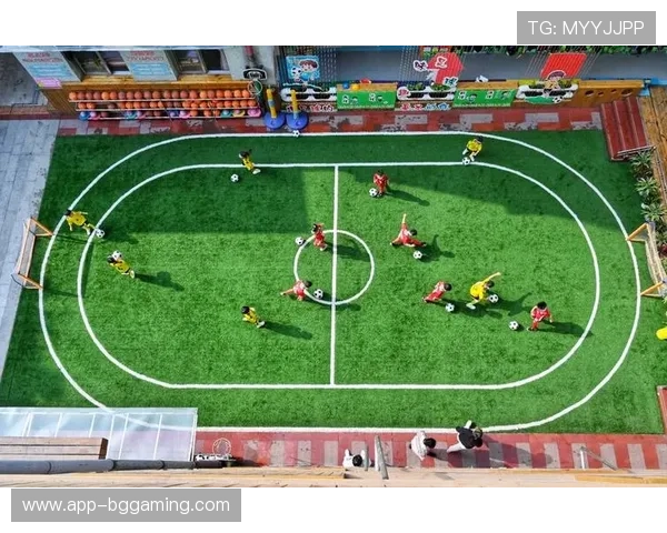 雪地足球的乐趣:零下20度的激情碰撞 雪地足球的乐趣:零下20度的激情碰撞