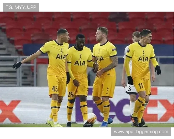 贝拉-科沙伤退，维罗纳中场人员告急